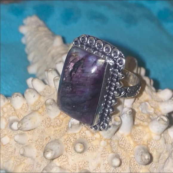 Red Flash Labradorite Gemstone handcrafted vintage ring